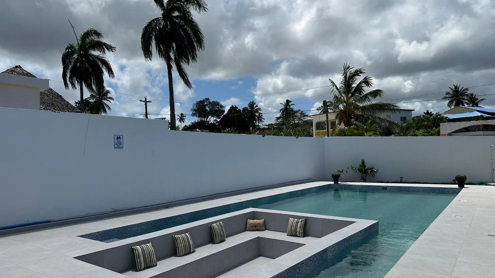The Jhonson Villa Con Piscina En Las Galeras 0*,  Dominik Cumhuriyeti